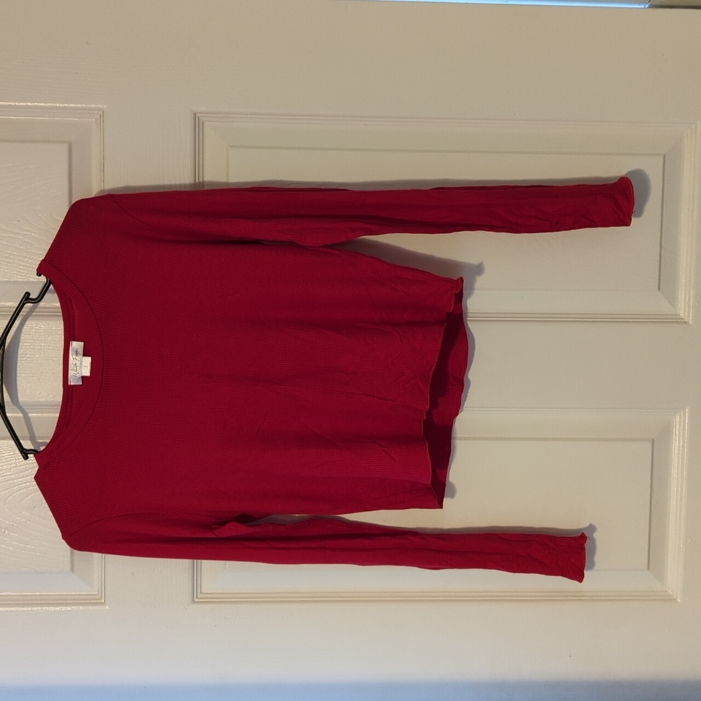Super cute cropped long sleeve shirt size small